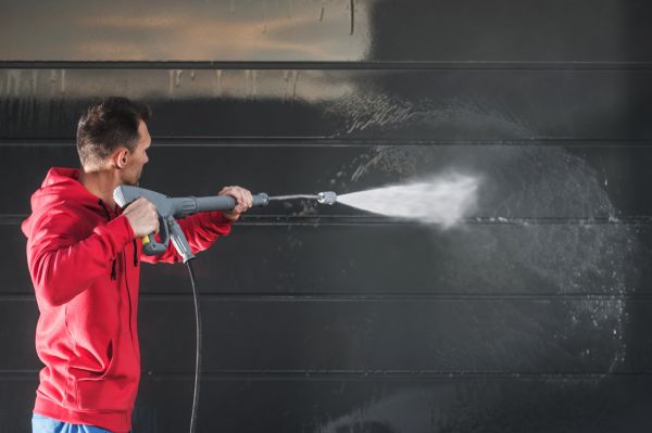 Exterior Washing in Orange