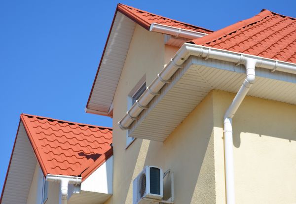 Soffit Cleaning in Orange