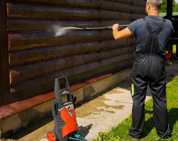 Log Home Pressure Washing in Orange
