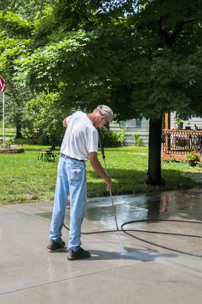Driveway Concrete Cleaning in Orange