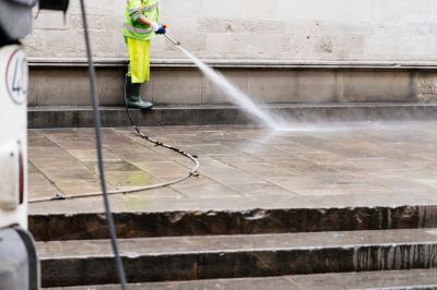 Commercial Pressure Washing